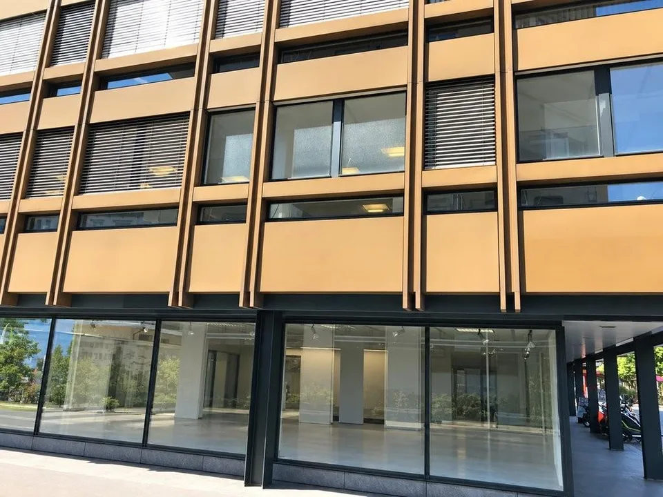 Attraktive Ladenfläche Nähe Stadtzentrum zu vermieten – photo 2 sur 7