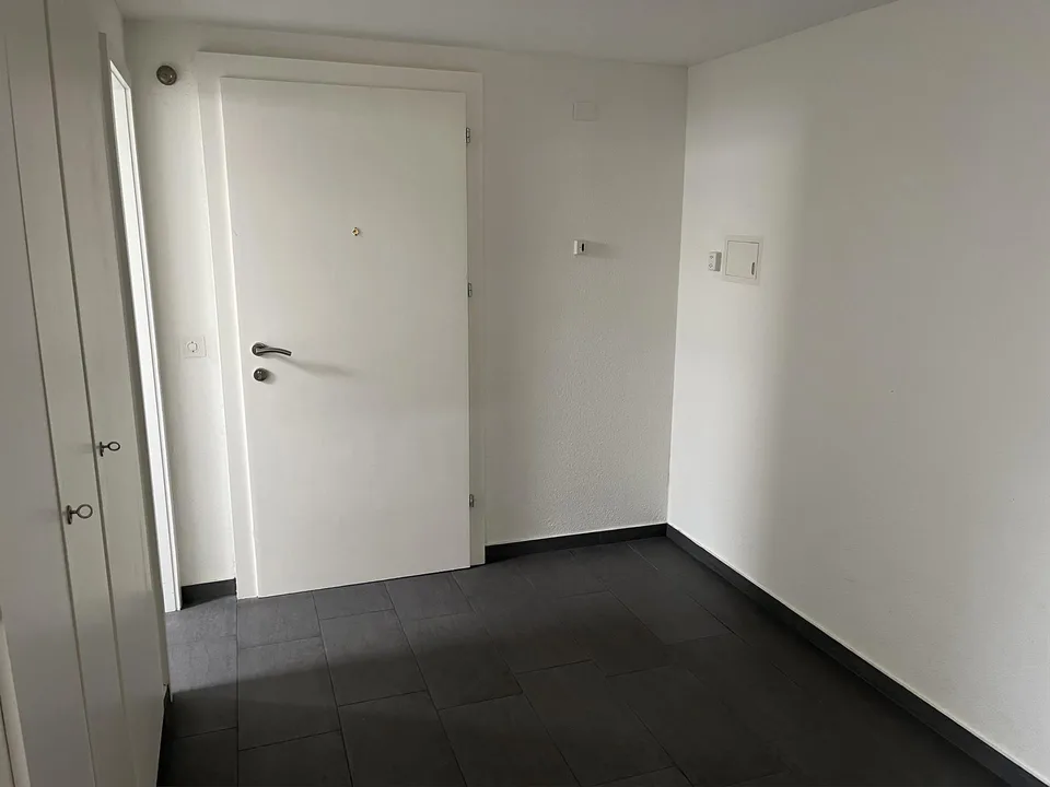 Helle 2.5 Zimmerwohnung an ruhiger Lage – foto 3 di 8