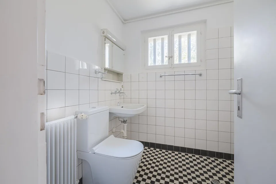 "Architekten und Künstlerhaus - Münchenwiler BE" – photo 7 of 14