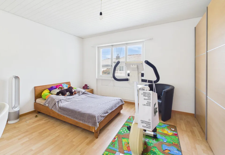 Eckhaus mit viel Platz für Familie & Hobbys – Foto 11 von 14