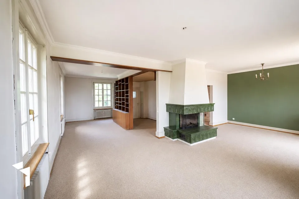 Grosszügige 7.5-Zimmer-Villa mit Panoramasicht – Foto 3 von 17