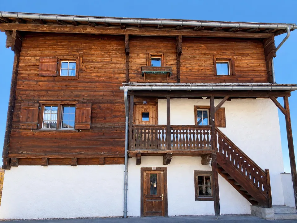 Renditeobjekt 3-Familienhaus mit Zweitwohnsitz-Potenzial – Foto 2 von 3