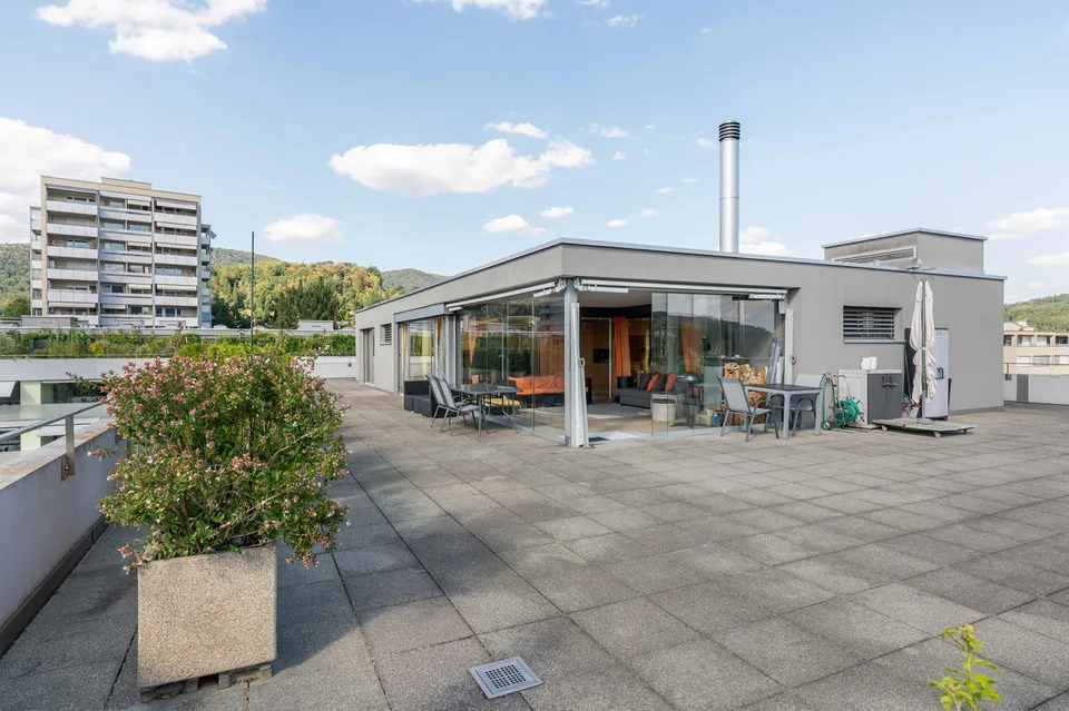 Traumhafte 4.5-Zimmer-Attikawohnung mit Panorama-Terrasse – Foto 2 von 7