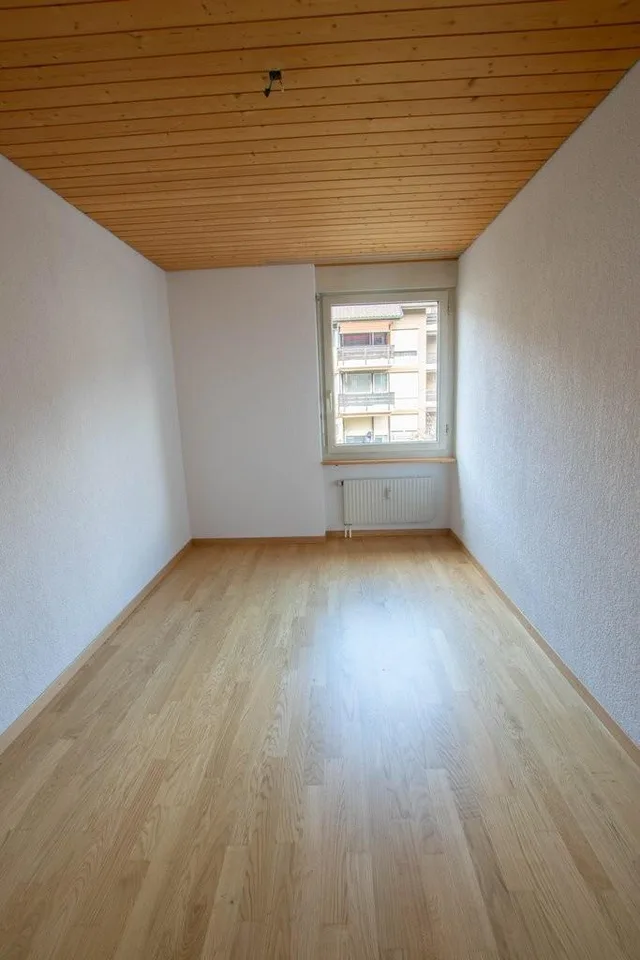 4 1/2-room apartment with two balconies – photo 3 of 8
