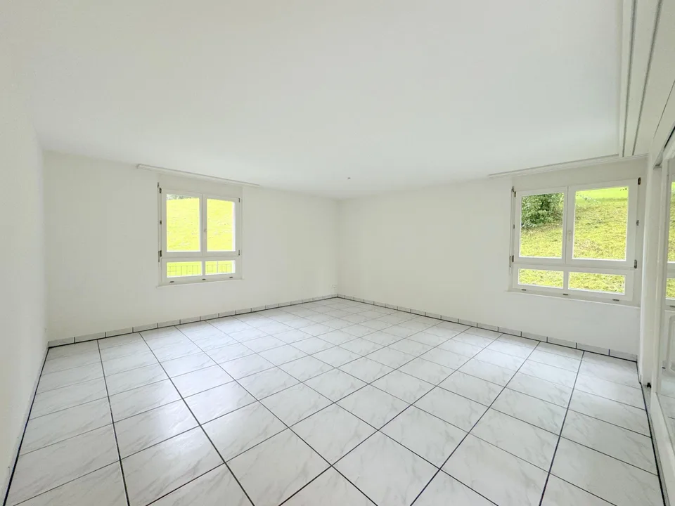 Helle 3.5 Zimmerwohnung mit Aussicht – photo 8 sur 12