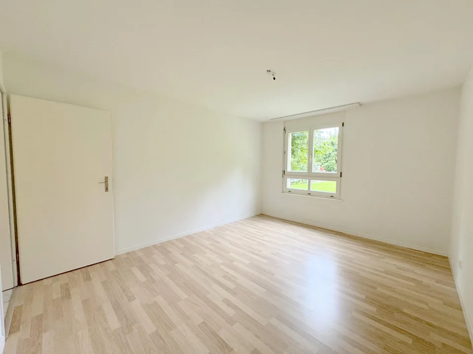 Helle 3.5 Zimmerwohnung mit Aussicht – photo 6 sur 12
