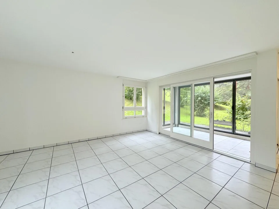 Helle 3.5 Zimmerwohnung mit Aussicht – photo 9 sur 12