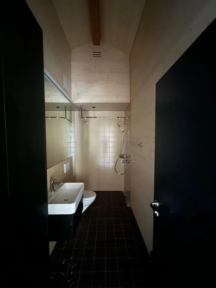 Grosszügige 5.5-Zimmer-Wohnung mit Balkon in Kehrsatz – Foto 7 von 13