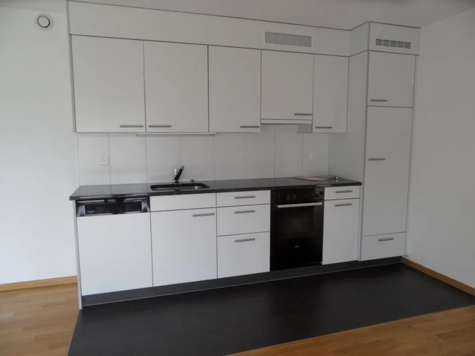 2-Zimmerwohnung mit grossem Balkon – Foto 2 von 10