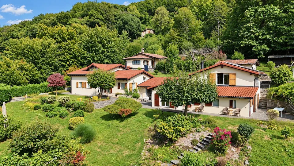 8.5 Zimmer Villa in Vaglio – Foto 2 von 28