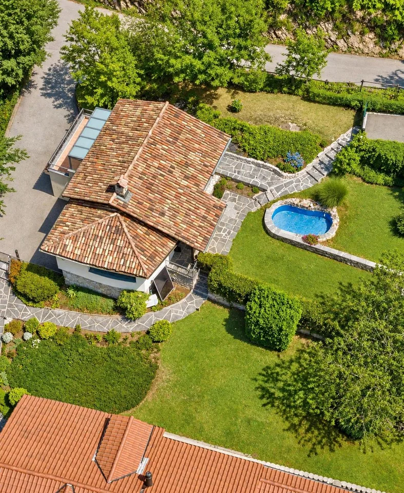 8.5 Zimmer Villa in Vaglio – Foto 25 von 28