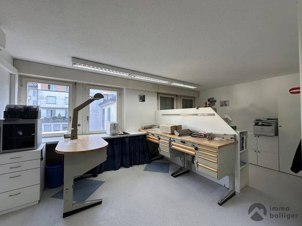 Arbeiten oder Wohnen? Vielseitige Räumlichkeiten an zentraler Lage – Foto 5 von 13