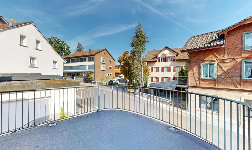 Casa indipendente di 4,5 locali con locale commerciale a Langnau am Albis – foto 7 di 11