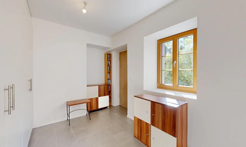 Semi-detached family house in Bernex with garden and beautiful volumes – photo 2 of 13