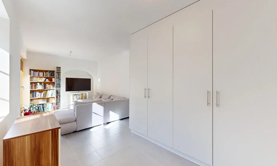 Semi-detached family house in Bernex with garden and beautiful volumes – photo 3 of 13