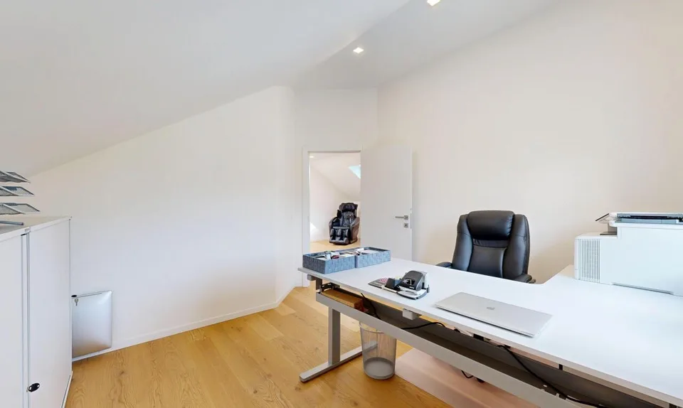 5.5 Zimmer Einfamilienhaus in Collombey – Foto 9 von 11