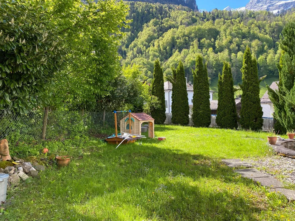 Helle, sehr schön sanierte Wohnung – Foto 8 von 9