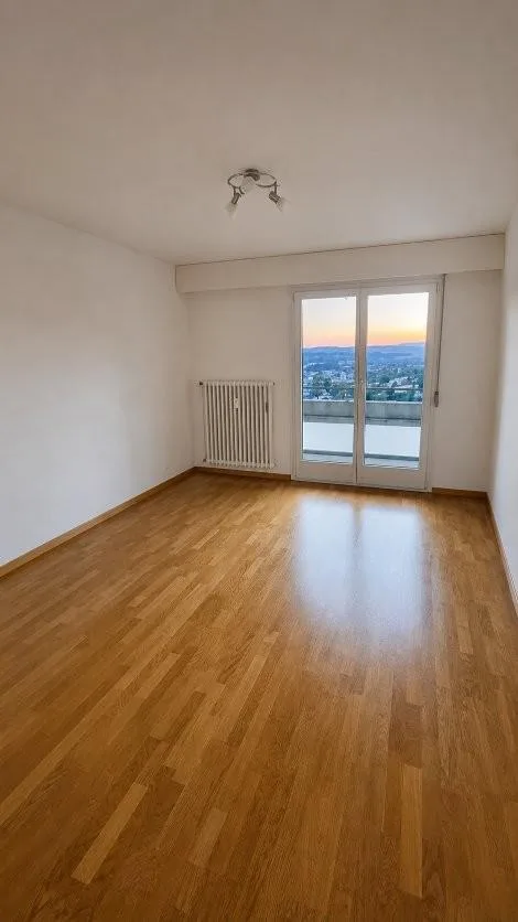 Gemütliche Wohnung in erhöhter Lage mit Panoramablick – Foto 3 von 8