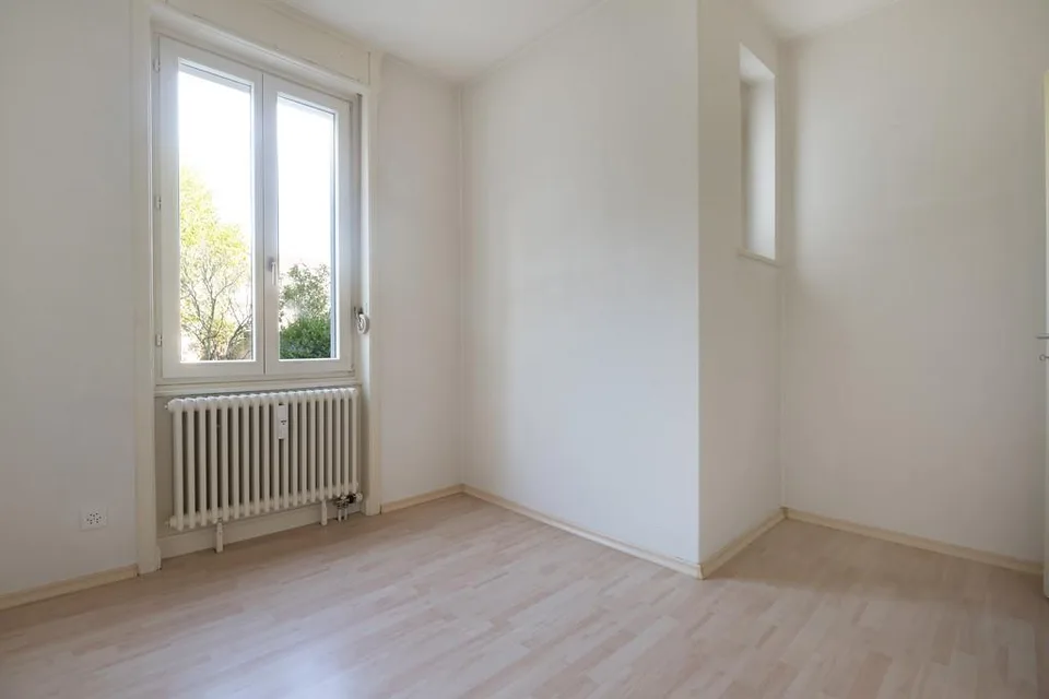 Grosszügige 4-Zimmer-Wohnung mit Balkon und Sitzplatz – photo 6 of 17