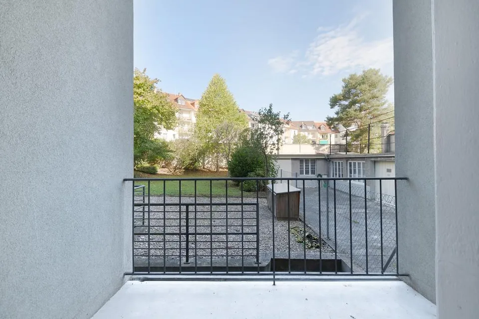Grosszügige 4-Zimmer-Wohnung mit Balkon und Sitzplatz – photo 14 of 17