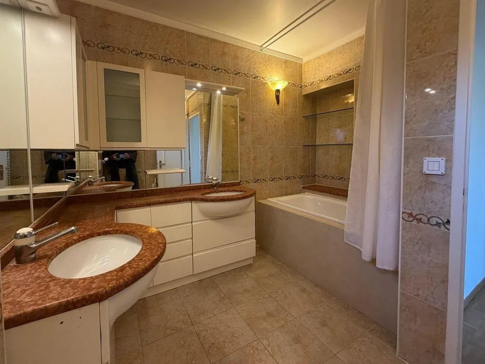 6 Zimmer Wohnung in Genève – Foto 8 von 10