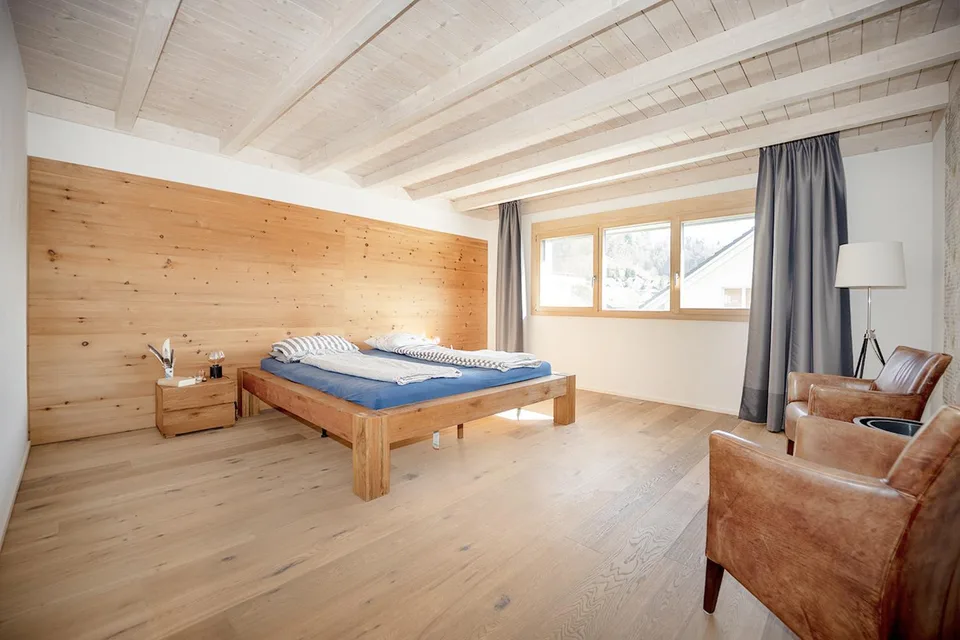 Exklusives Massiv-Holzhaus mit erstklassigem Raumklima – foto 12 di 16