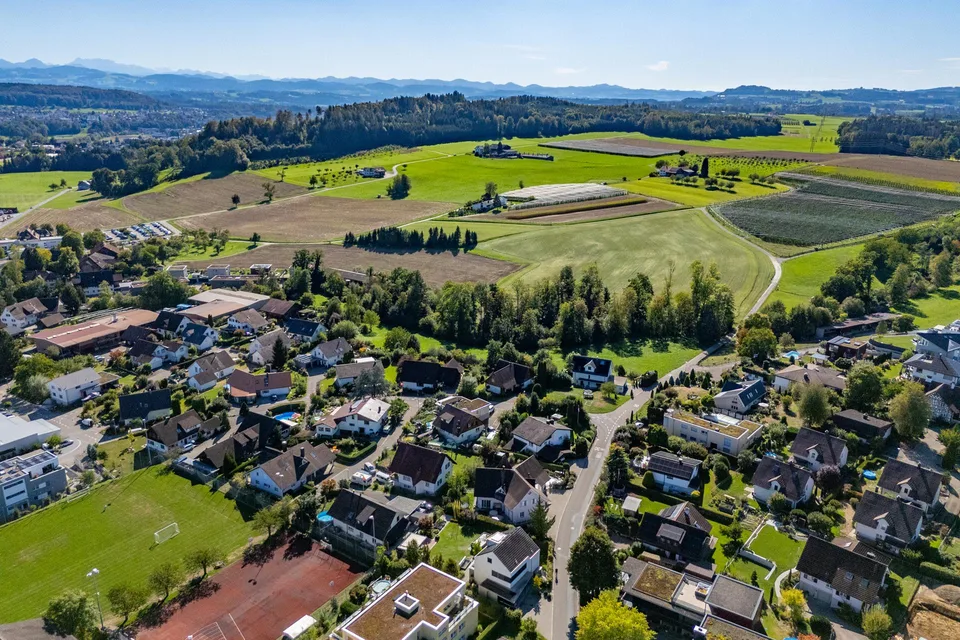 Familienliegenschaft mit wunderschönem Garten – Foto 22 von 23