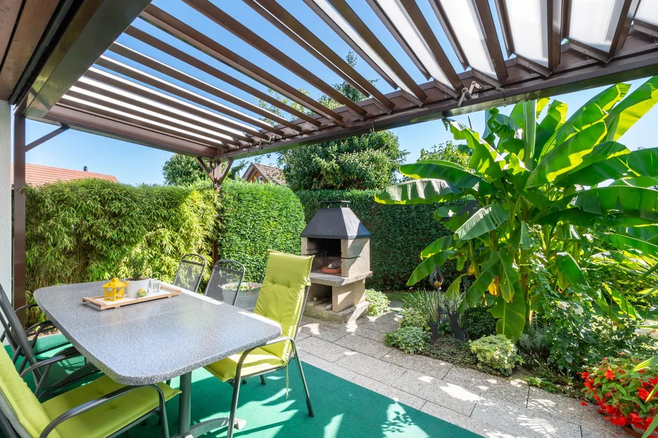 Familienliegenschaft mit wunderschönem Garten – Foto 7 von 23
