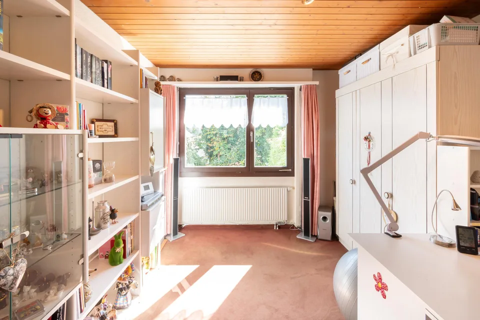 Familienliegenschaft mit wunderschönem Garten – Foto 14 von 23