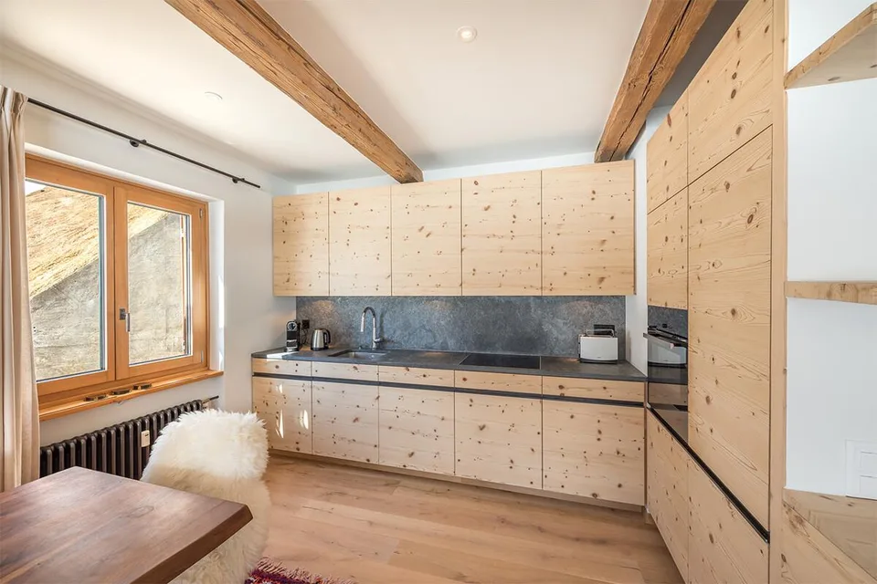 Zuoz: Ferienwohnung mit Bergsicht und Terrasse – Foto 3 von 7