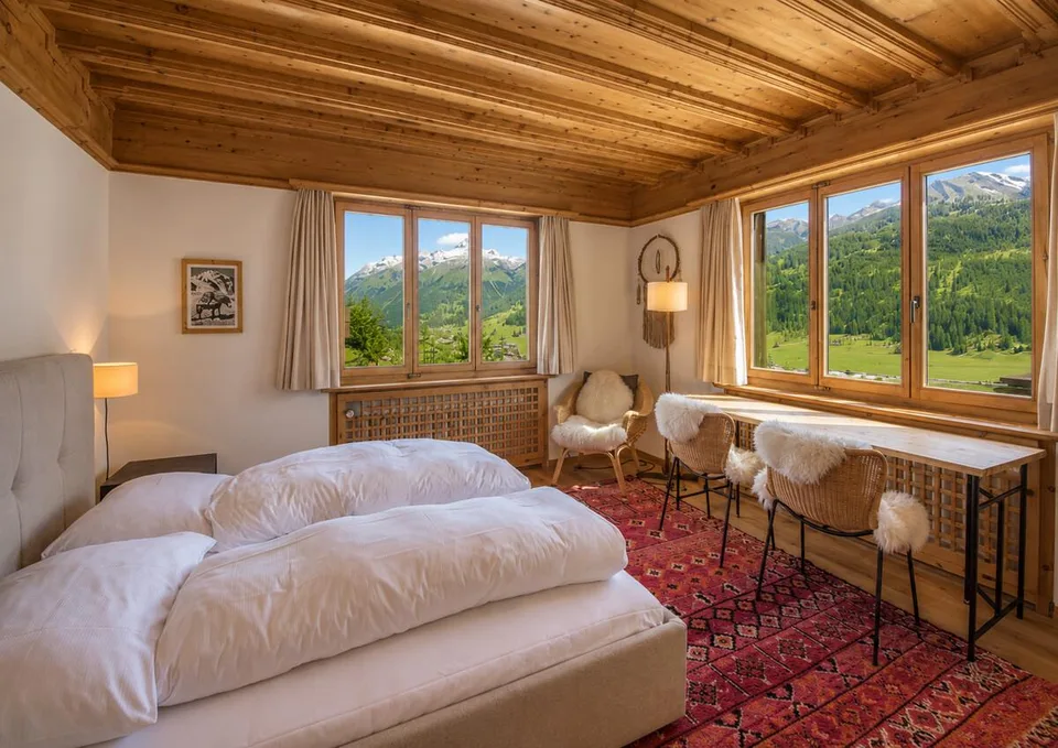 Zuoz: Ferienwohnung mit Bergsicht und Terrasse – Foto 4 von 7