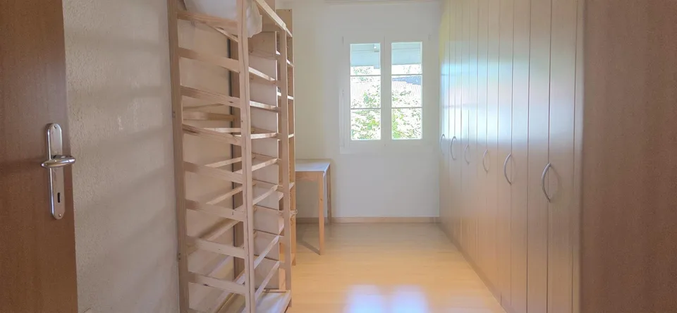 Grosszügige 5.5-Zimmer-Wohnung mit Balkon + schöner Aussicht in – foto 10 di 18
