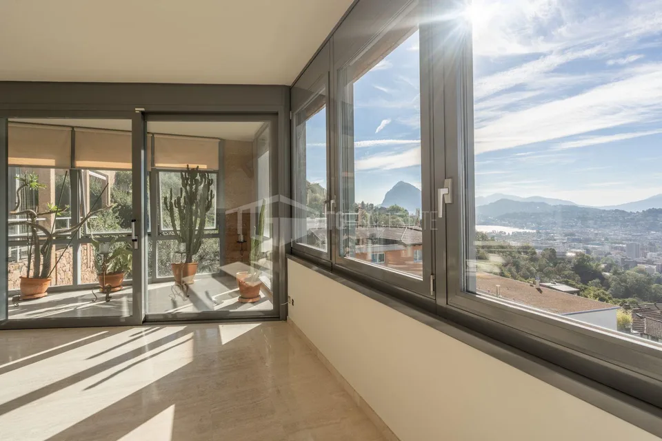 VILLA CON PISCINA E VISTA LAGO | VILLA WITH POOL AND LAKE VIEW | VI... – Foto 13 von 14