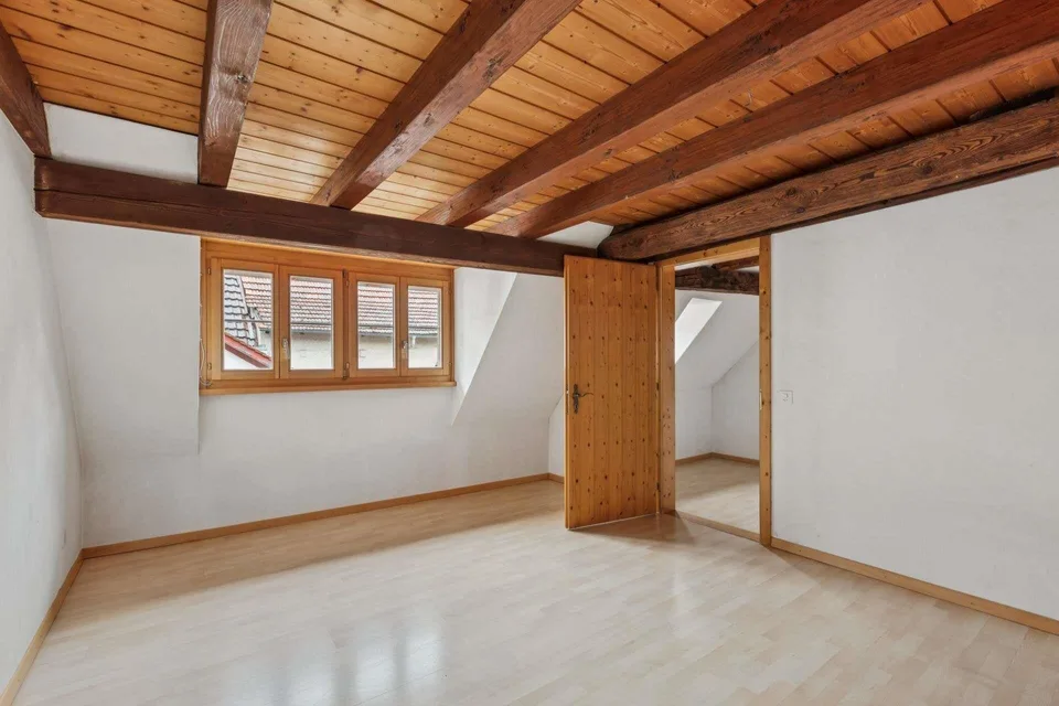 Mehrgenerationenhaus im Herzen von Wilchingen – Foto 11 von 17