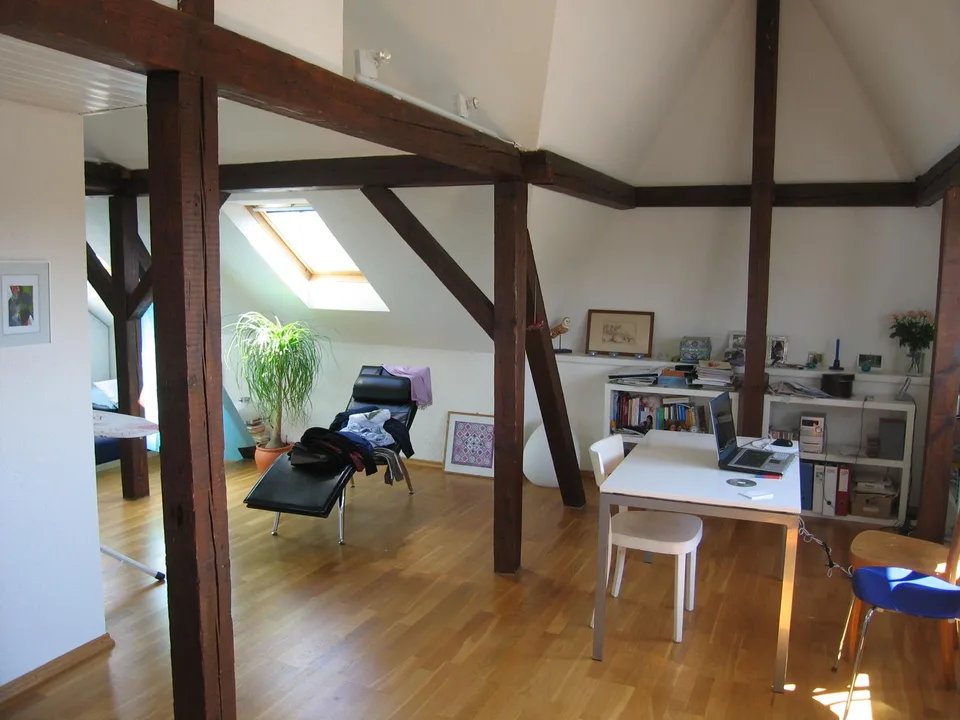 Mehrfamilienhaus mit 3 Wohnungseinheiten und 1 Gewerbeeinheit – Foto 2 von 2