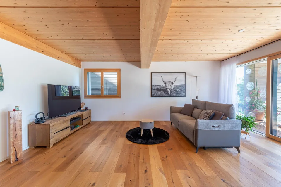 Spacious living with 24 m² terrace – photo 2 of 13