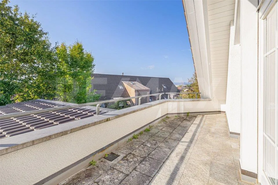 Detached single-family house with a far-reaching view, winter garden & feel-good ambiance – photo 12 of 13