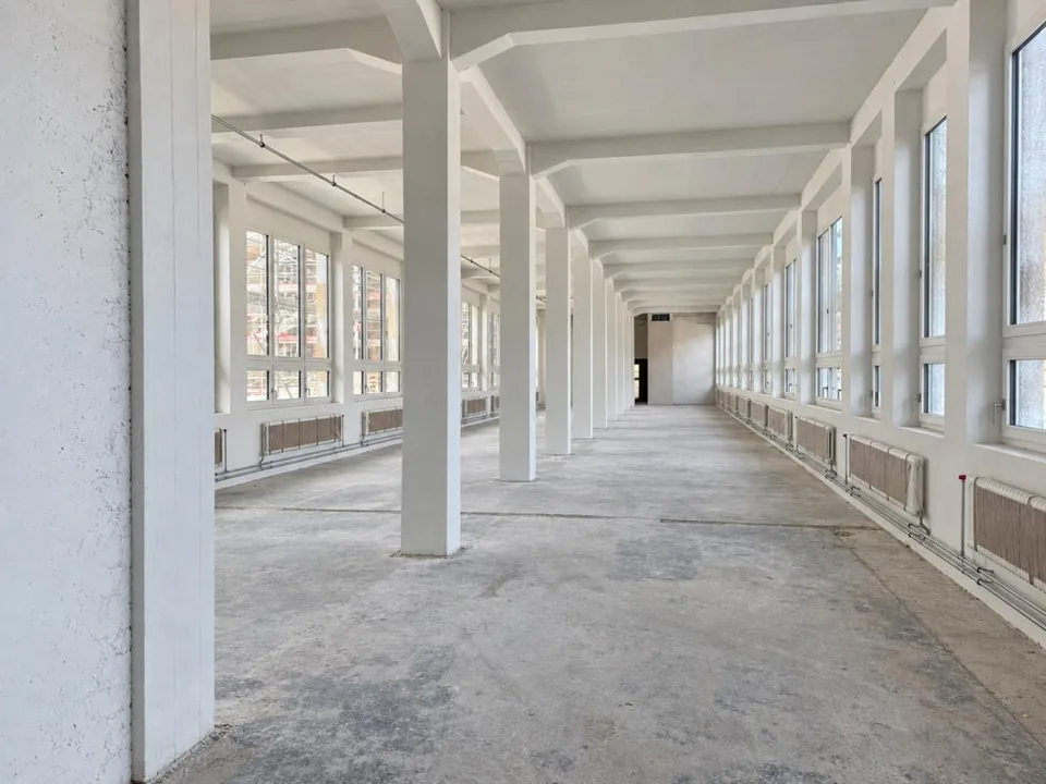 Moderne Gewerbefläche mit historischem Flair – foto 6 di 8