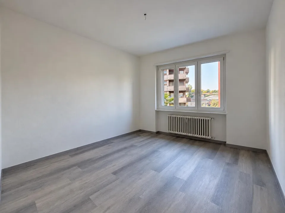 Ampio 4.5 locali ristrutturato ZONA CENTRALE a Mendrisio – photo 6 sur 10