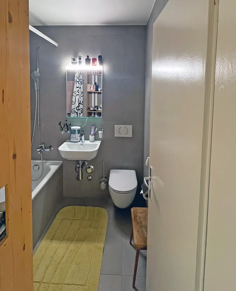 Appartement 3 pièces partiellement rénové dans un quartier calme – photo 3 sur 8