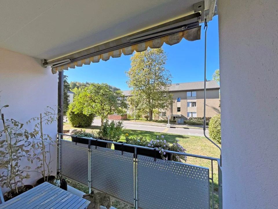 Appartement 3 pièces partiellement rénové dans un quartier calme – photo 8 sur 8