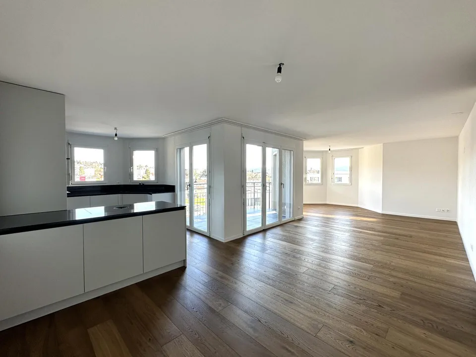 Appartamento in mansarda di 4,5 locali con grande terrazza, ristrutturato con ascensore – foto 16 di 29