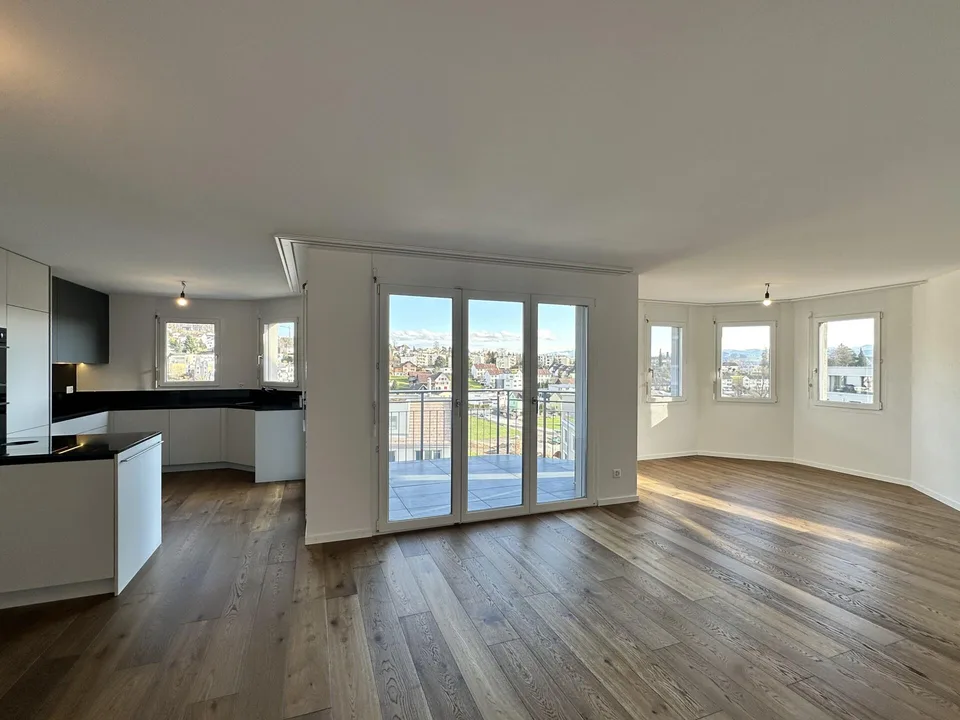 Appartamento in mansarda di 4,5 locali con grande terrazza, ristrutturato con ascensore – foto 20 di 29