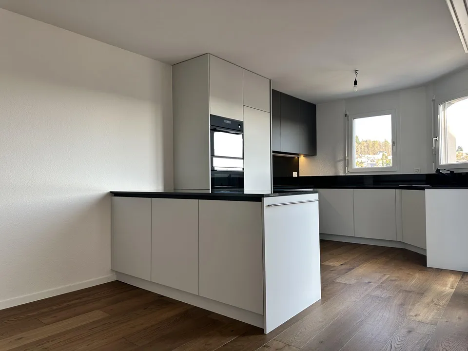 Appartamento in mansarda di 4,5 locali con grande terrazza, ristrutturato con ascensore – foto 12 di 29