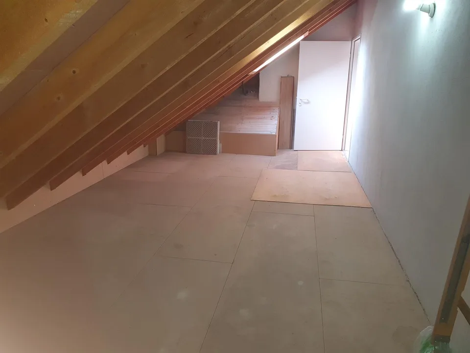 4 1/2 Wohnung plus 1 Zimmer 17m2 mit sep.Zugang Raumwunder – photo 11 of 13