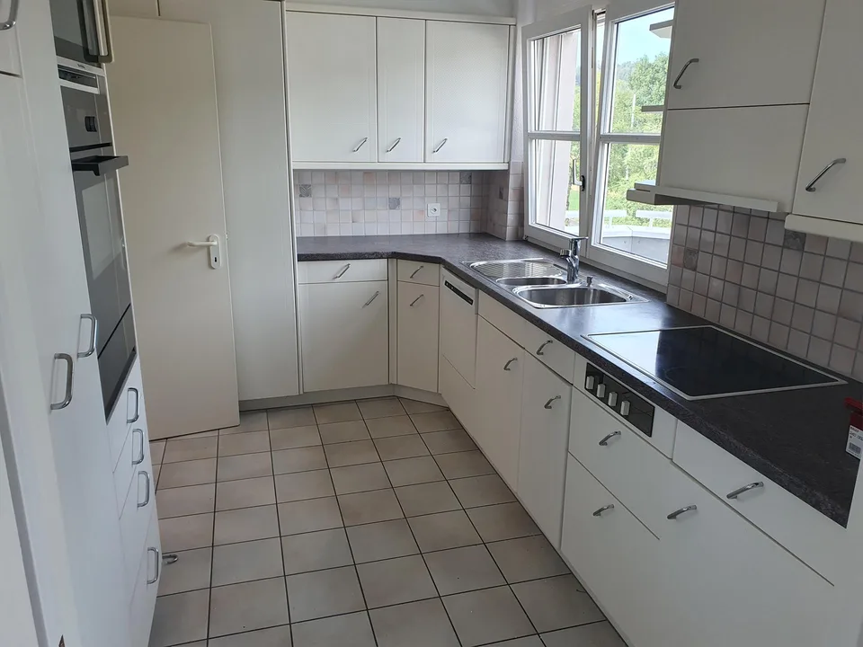 4 1/2 Wohnung plus 1 Zimmer 17m2 mit sep.Zugang Raumwunder – photo 5 of 13