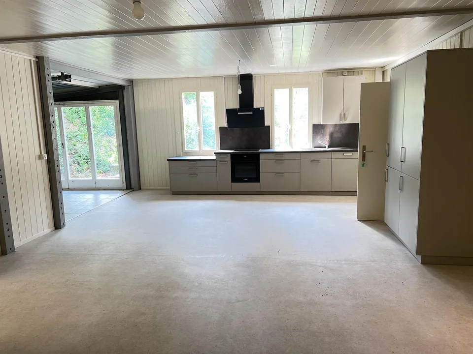 Grosszügige Wohnung in naturnaher Lage mit Wintergarten und Sitzplatz – Foto 6 von 13
