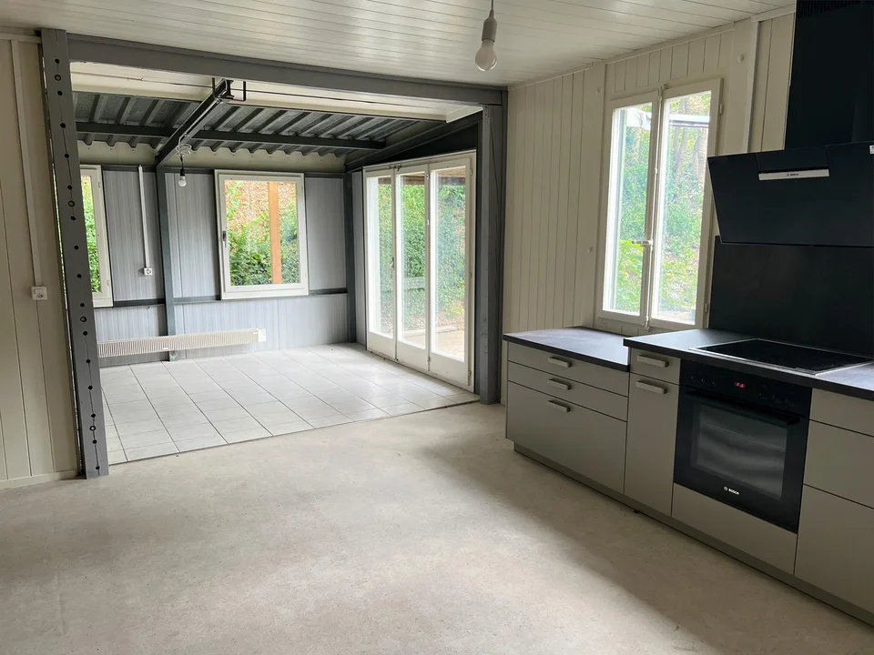 Grosszügige Wohnung in naturnaher Lage mit Wintergarten und Sitzplatz – Foto 2 von 13