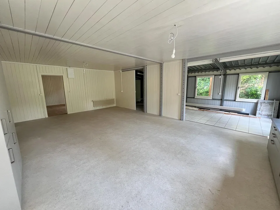 Grosszügige Wohnung in naturnaher Lage mit Wintergarten und Sitzplatz – Foto 7 von 13