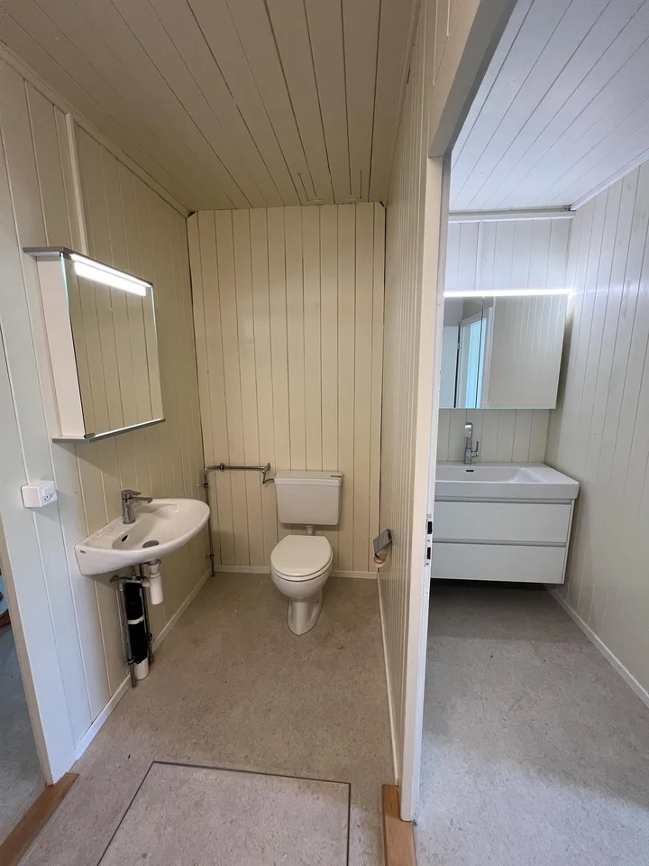 Grosszügige Wohnung in naturnaher Lage mit Wintergarten und Sitzplatz – Foto 4 von 13